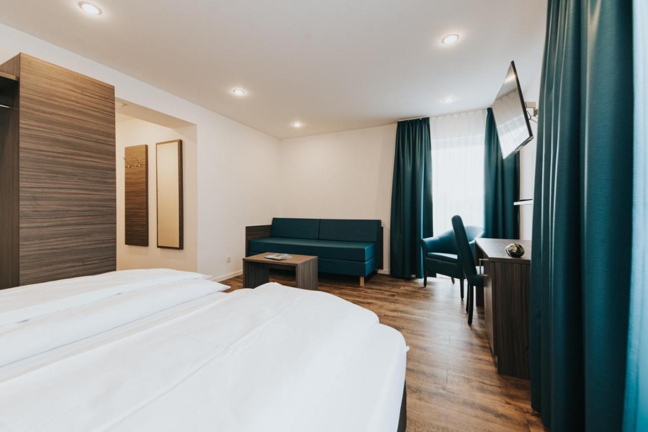 Hotel Restaurant Adria Stuben Bruehl 외부 사진
